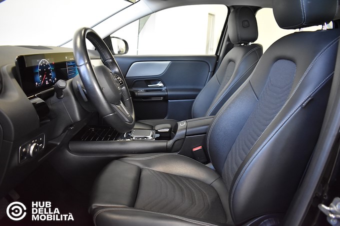 MERCEDES-BENZ GLA 180 d Automatic Business
